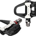 773-20-01-Assioma-PRO-RS-1-Powermeter-Pedale-1_800x800_2x_c2966c94-32bb-47fb-8b62-ea7a37af5672