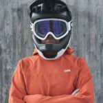 POC-Otocon-Race-MIPS-Fullface-Helm-10530-8348_Action_-1_800x800_2x_d549f24b-01ac-4cf9-b02c-b69f27562e54