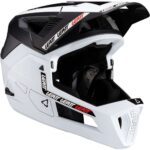 leatt_4_enduro_1024880280_MTBHelm_-1_800x800_2x_5cfebeb6-e4de-4c71-b5f9-77ef32d21a52-1