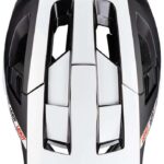 leatt_4_enduro_1024880280_MTBHelm_-5_800x800_2x_40b0844e-a5b2-435a-ab38-43db5ea29043-2